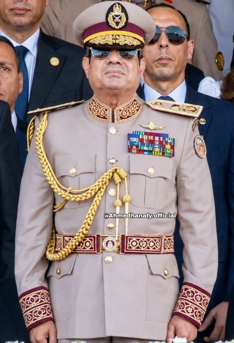 AmroShaker5's tweet photo. ١٢٠ مليون خلفك لا نخاف ولا نهاب اذا نودي للحرب فنحن معك افعل ما تريد فانت الحارس  البطل مصر لا تخاف احد ١٢٠ مليون طياره وقذيفخ وشهيد معاك فقط نادي لها ونحن معك ونثق في حكمتك وقرارك ونعلم انك لن تنام قبل اخذ الحق والثائر لنا لسنا كغيرنا نحن امه عظيمه نموت وتحيا مصر https://t.co/YoqsdNNxTL