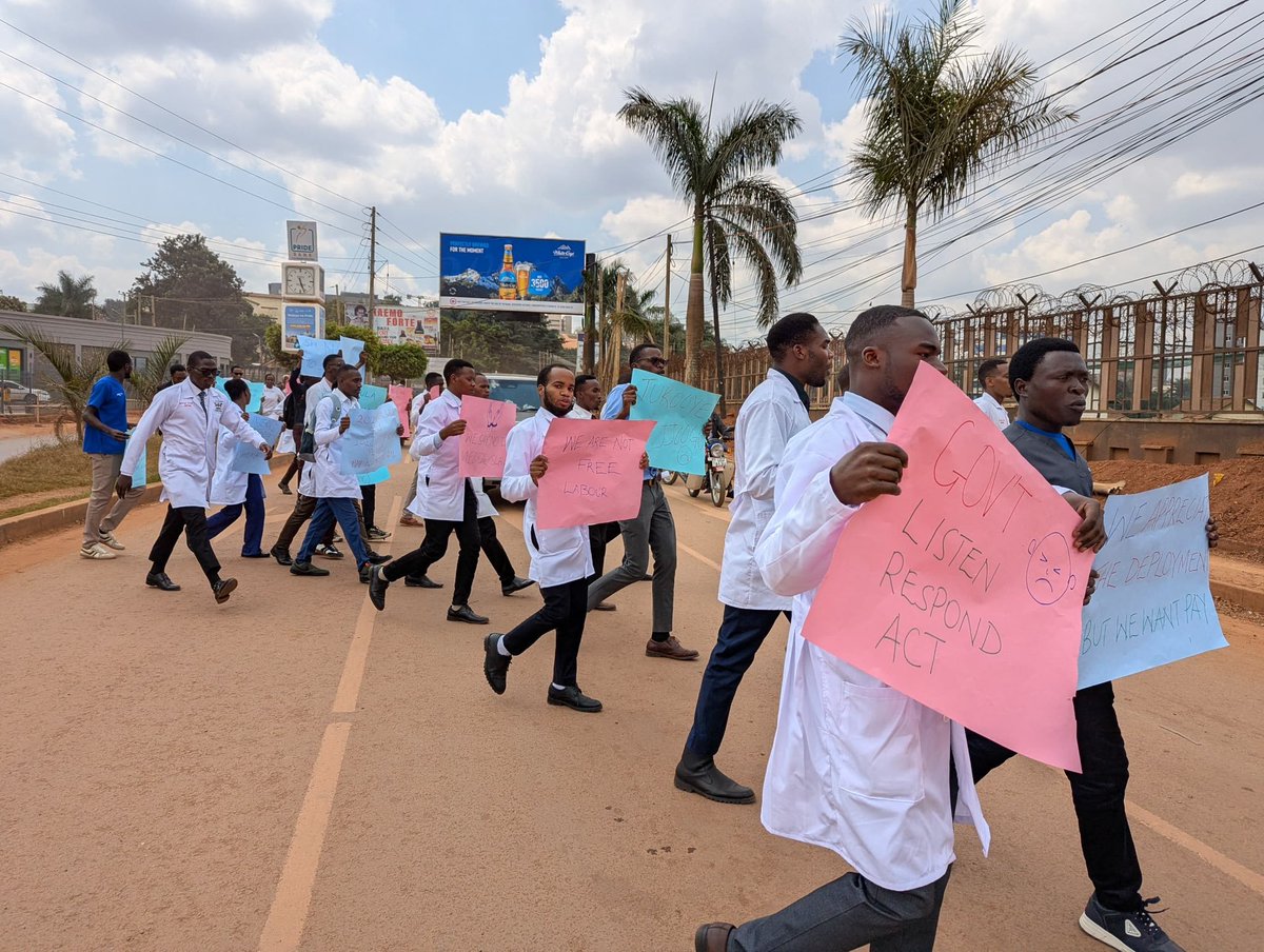 MuchunguziAlex's tweet photo. Oh Uganda , may God uphold thee

We lay our future in thy hands 
United free,
For liberty together we' ll always stand.

The qn comes?
Are we free or united ?
Why do we fight, beg and cry every day for human rights, basic needs !? https://t.co/dGOMEblguG