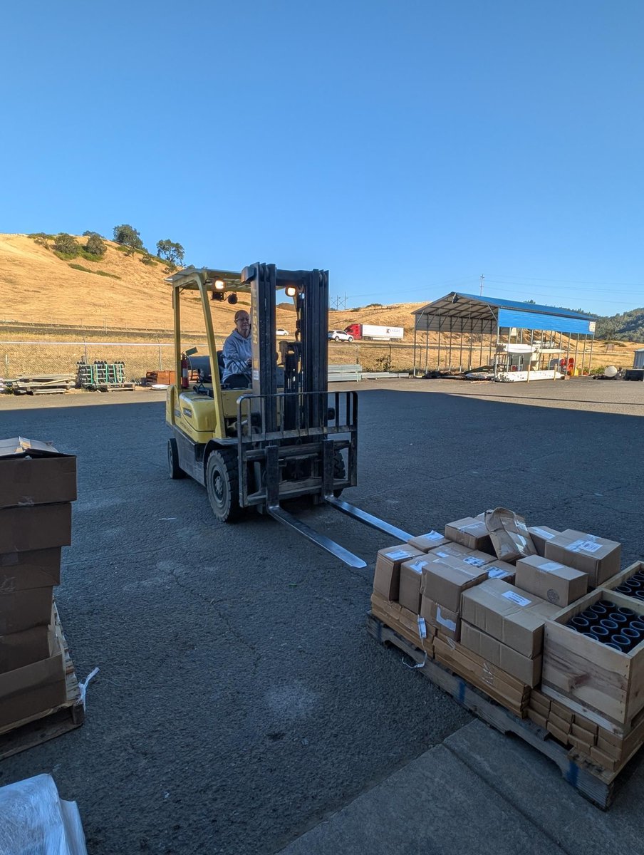 TerraFirmaFS's tweet photo. Who says learning stops at your job title? 💪

Dana, our Customer Care Manager, and Mechelle, our Production Coordinator, recently earned their forklift certifications! 🎉 

Give them a 👏 in the comments!

#TerraFirma #TeamTerraFirma #ForkliftCertified #AlwaysLearning https://t.co/lTJ3Atdv1l
