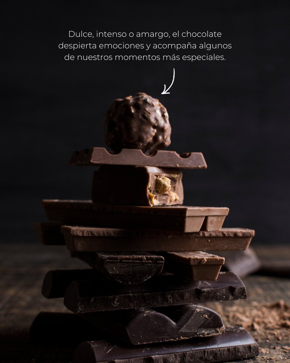 saborearte's tweet photo. El chocolate conquista por su sabor, historia y emociones. 🍫 Su impacto en el cerebro y su valor cultural explican por qué sigue siendo uno de los alimentos más queridos del mundo.
.
#Saborearte #Chocolate #Cacao #Gastronomía https://t.co/QW3xx5KnGI
