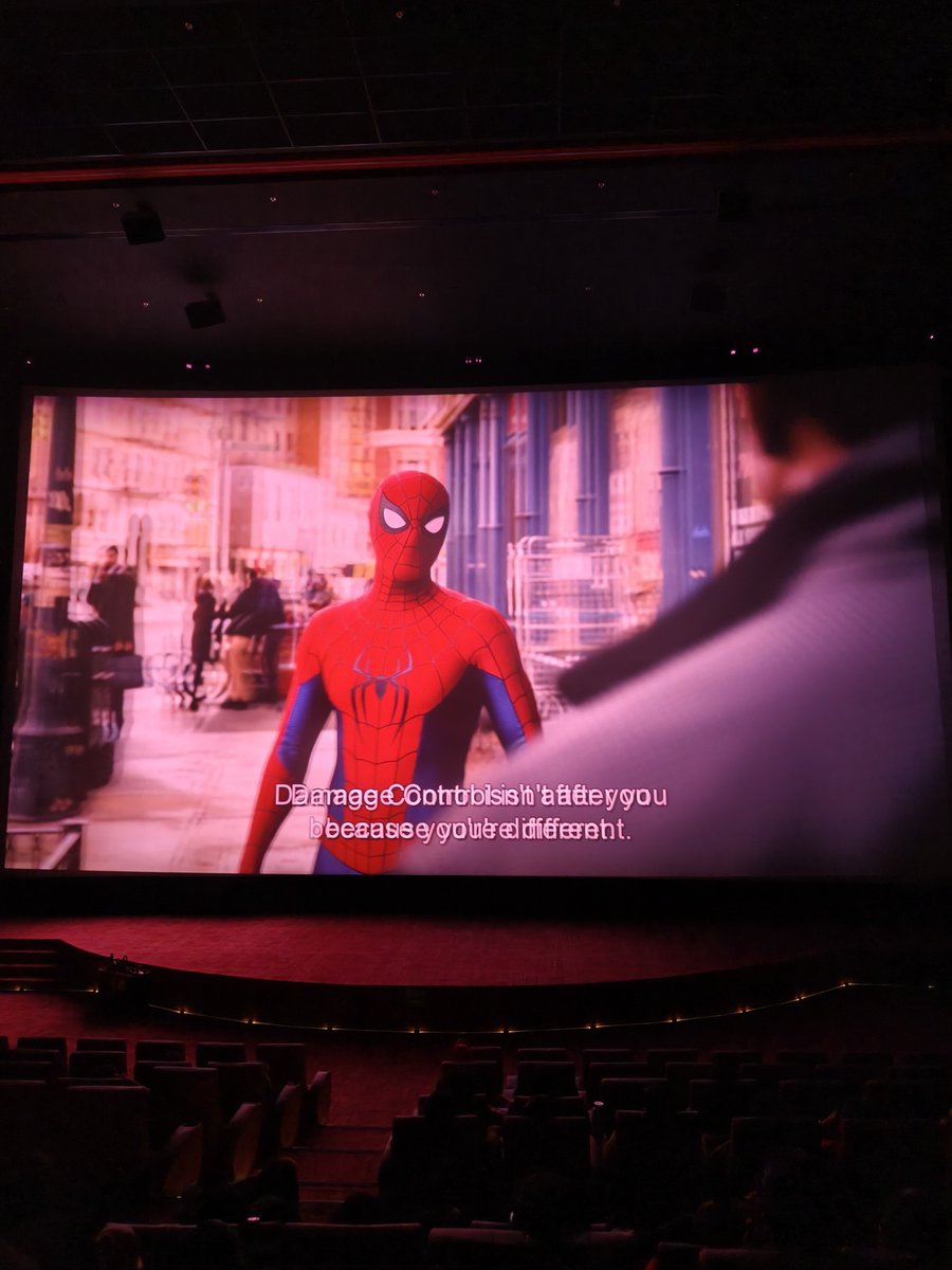 SunnyKu_68's tweet photo. @cosmic_marvel From this scene, it almost feels like Peter Parker (Tom Holland) is talking to Miles Morales—just like the PS4 Marvel's Spider-Man game. 👀🎮
It gives off a very similar emotional vibe. https://t.co/LzpNrU393D