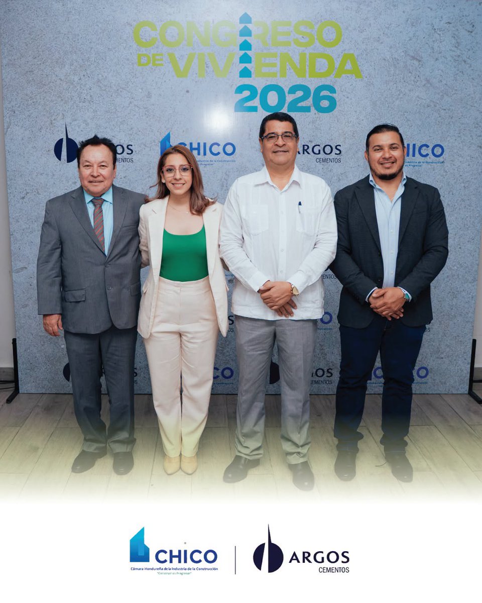 Cementos_Argos's tweet photo. ¡Impulsamos el sueño de la vivienda propia en Honduras! 🇭🇳 Como aliados de la Cámara de la Construcción, fuimos parte del lanzamiento del Congreso de Vivienda 2026. Creemos en proyectos que traen desarrollo sostenible. 💚 https://t.co/r2yIzhOeFS