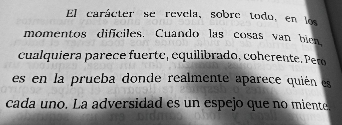 kbe_7's tweet photo. La adversidad es un espejo que no miente!π @cabreraElias8 #Elica!π https://t.co/ehMI8pWa5t