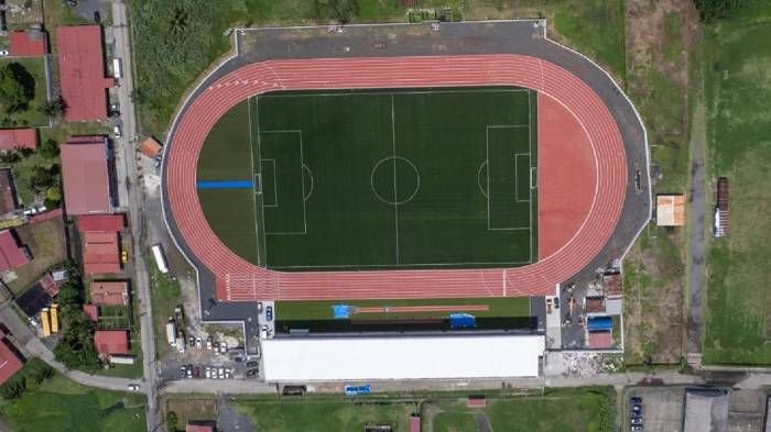duroalhueso's tweet photo. En este país ODIAN AL FÚTBOL:

❌️ No hacen estadios
❌️ No le dan mantenimiento
❌️ Se demoran años y sobrecostos en pendejadas
❌️ Y el actual Pandeportes sí remodeló el Armando Dely y ahora hay trabas de la constructora, de Contraloría y de no se que...

Q' vergüenza!!! https://t.co/4ulJlD1CuQ