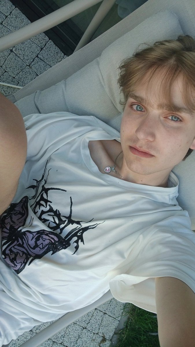 TwinkCn's tweet photo. #gay #mlm #twink https://t.co/2LEE3sIBuW