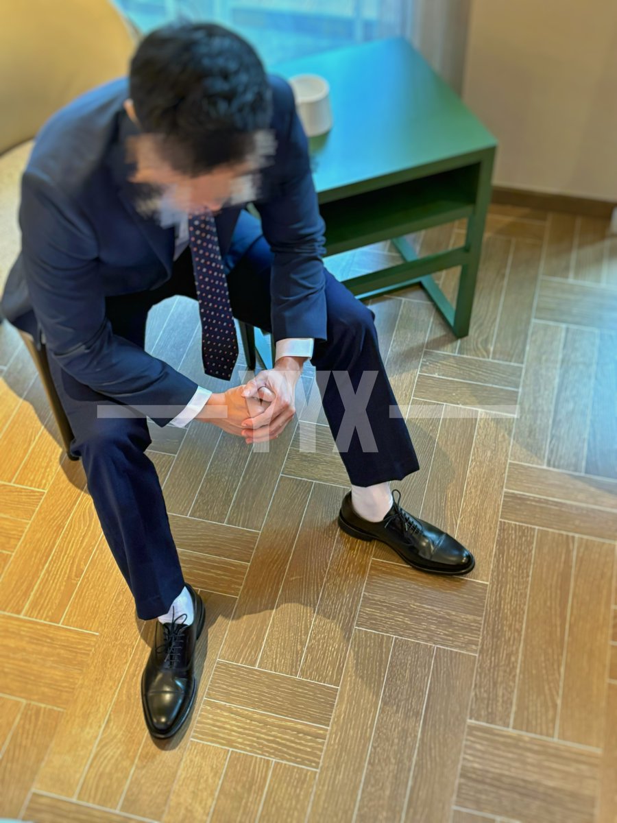 youyuxu2's tweet photo. 不是正装肌肉S吗？怎么躺下了
“唔...唔唔....” https://t.co/sI3I6BU1po