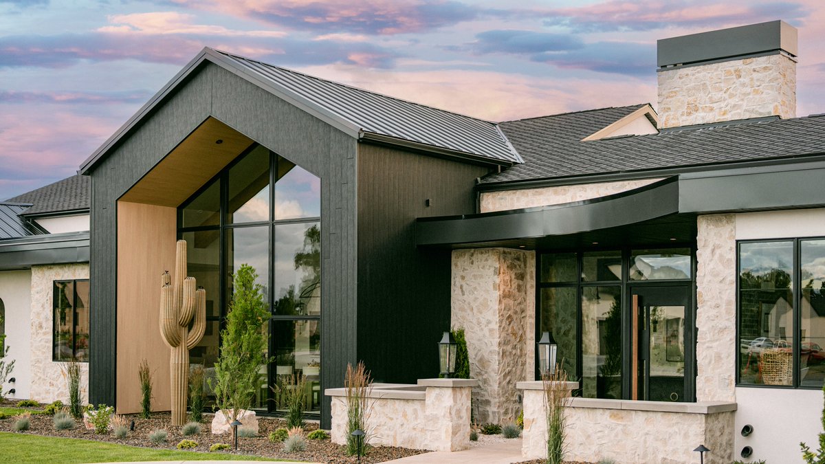 bkvirtualhomes's tweet photo. It is always rewarding to see our home designs come to life in a finished project like this. https://t.co/6J6NGN3igy