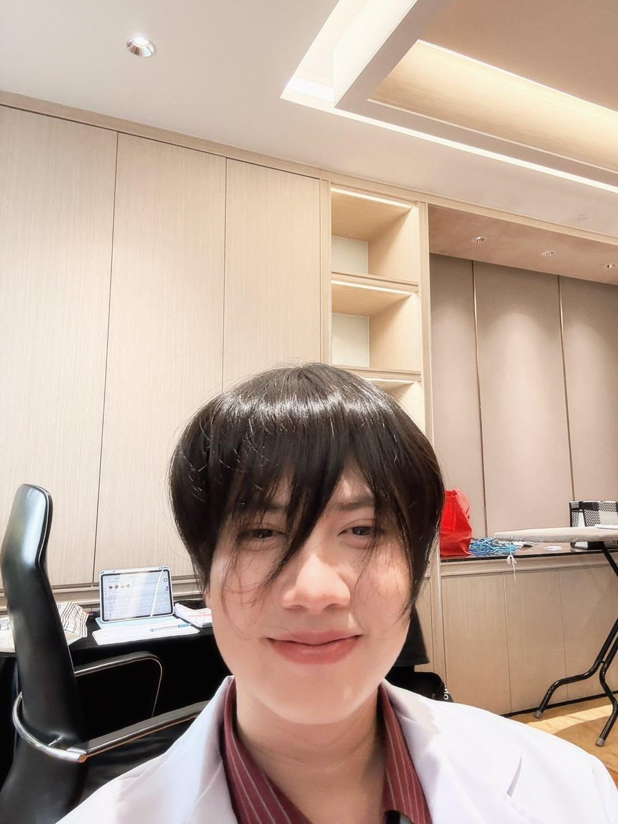 BenzAlertOFC's tweet photo. 300726 | IG Broadcast : bbenzalert
🩷 อเลิ๊ตเปิด Broadcast Channel แล้ว!
ประเดิมด้วย...
"ความลับที่ 1 กว่าจะเป็นหมอเฉียง พี่เครียดมาเยอะ!! 😅"
แบตเตอรี่คนไหนยังไม่ได้เข้าร่วมช่อง แวะไปกดเข้าร่วมกันได้เลยนะคะ 🤍
🔗 https://t.co/Qy2oaso1NP
❥ @bb_benzalert #BENZALERT
#แบตเตอรี่ของอเลิ๊ต