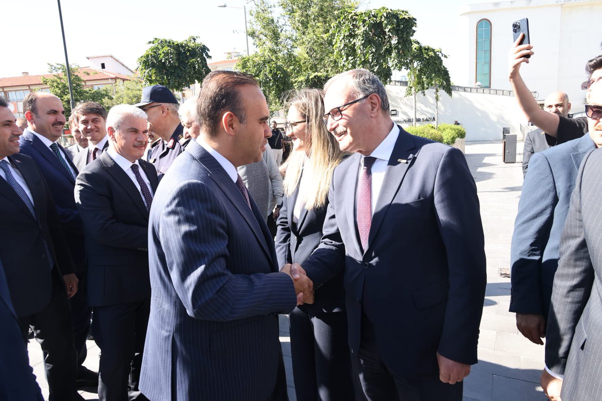 MemisKutukcu's tweet photo. Sanayi ve Teknoloji Bakanımız Sayın @mfatihkacir 'ın teşrifleriyle Konya'da gerçekleştirilen Sanayi ve Teknoloji Projeleri Açılışları ile İmza Töreni'ne katıldık. 

Açılışı gerçekleştirilen ve imzaları atılan projelerin Konya'mıza ve ülkemize hayırlı olmasını diliyorum. https://t.co/f5GpeubZ3K