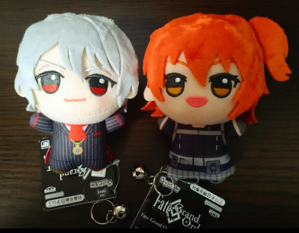 SuiminShumi's tweet photo. 実はリアルがめっちゃ忙しくてやるべきことがたくさんあるのですが、せめてFGO Fesだけは万全に挑みたくて‥！

サリぬい&amp;ぐだぬいちゃんに紛失対策用の鈴をつけたり夜なべしてサリエリ先生の教員証を偽造したりしています。（似たフォントを探すの大変だった…）準備間に合うかな‥!? https://t.co/bIjqVrGIq5