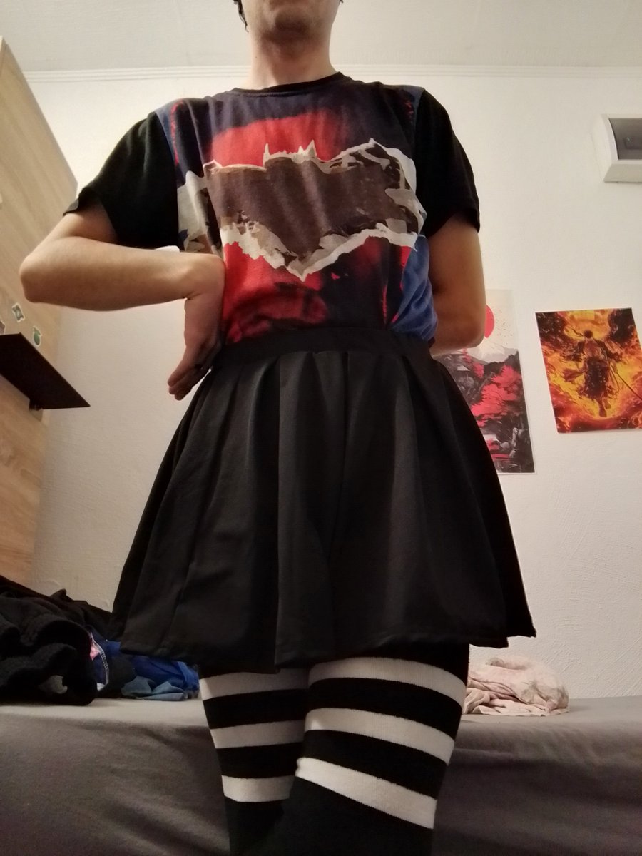 GoonManizob's tweet photo. Do you like kissing boys?

#femboy #cute #pose #fyp https://t.co/AHkqmPpOsF