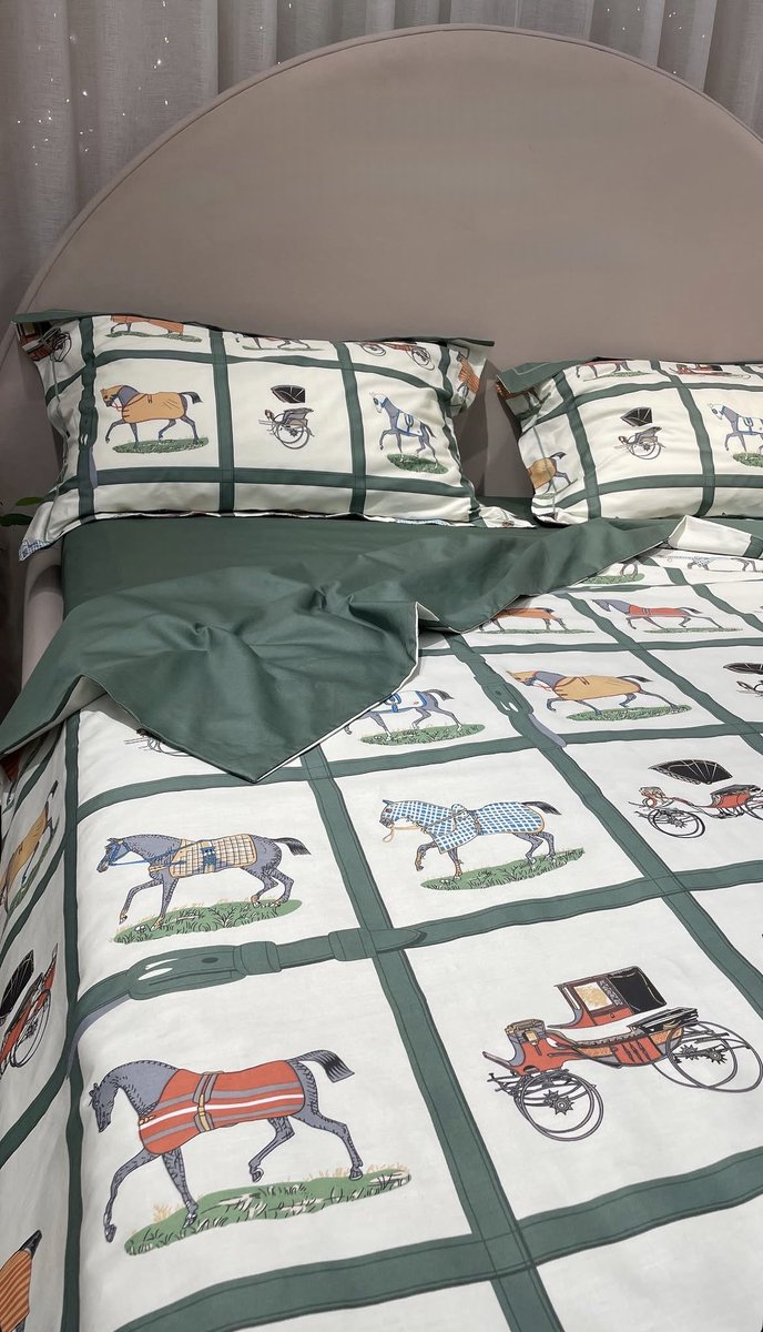 Bedsheet in Lagos tweet media