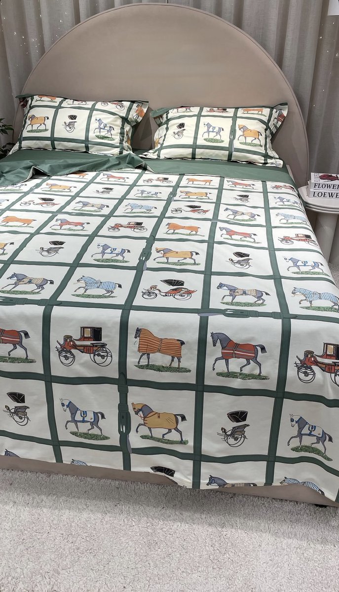 Bedsheet in Lagos tweet media