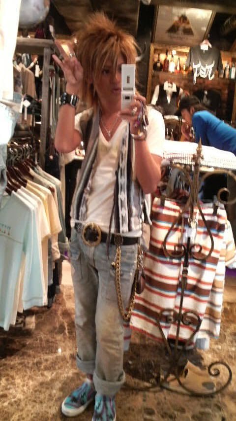oskeporo's tweet photo. @kimuraychan Likeee this is so perfect for him https://t.co/nf6Sc7kloT