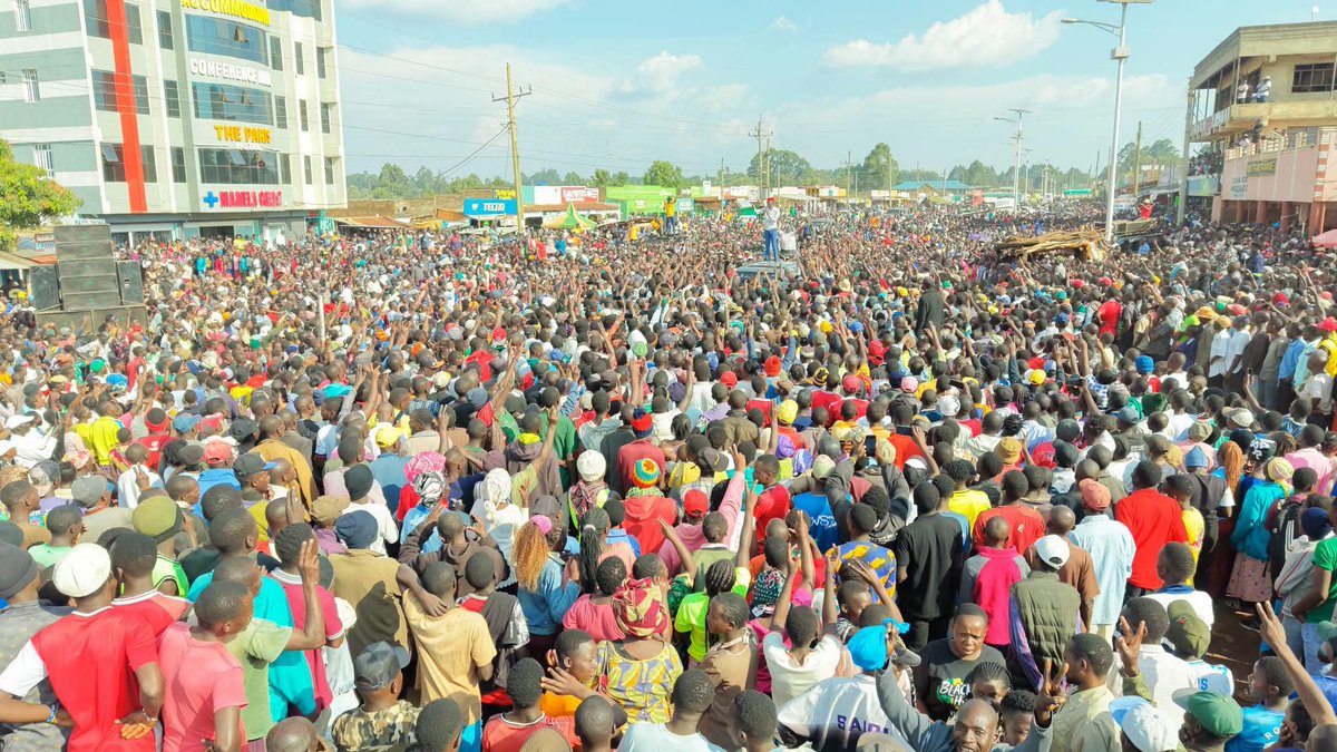 DidmusWaBarasa's tweet photo. Kimilili has spoken with one voice. The overwhelming support witnessed today is a clear vote of confidence in the Government's development agenda and our shared vision for a more prosperous future.

The resolve is relentless. Forward we move.

#RuthlessFocus #DidmusBarasaGov2027 https://t.co/z5l9ANIUo7