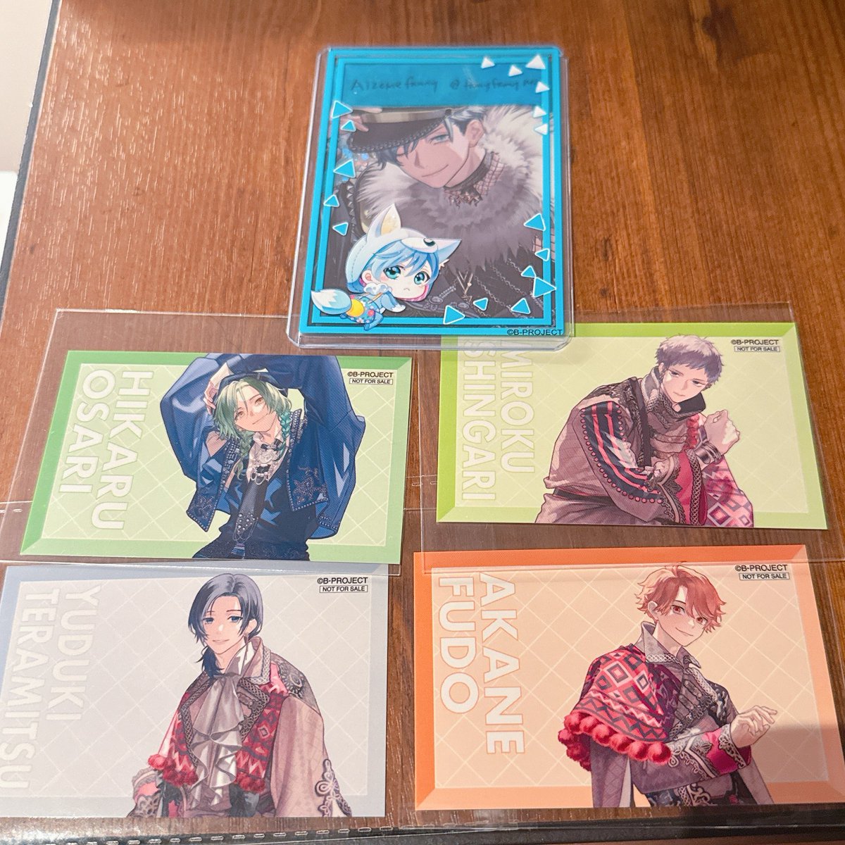 fannyfannymok's tweet photo. 【交換】B-PROJECT Bプロ motto emo cafe カフェ特典 ホロカ 10th BABY KIDS ホログラムカード アクキー

譲：北門 是国 増長 音済 王茶利 野目 釈村 唯月 遙日 不動 殿

求：愛染

郵送交換希望です。

検索からでもお気軽にどうぞ。
よろしくお願い致します。 https://t.co/nx7VPLDNA3