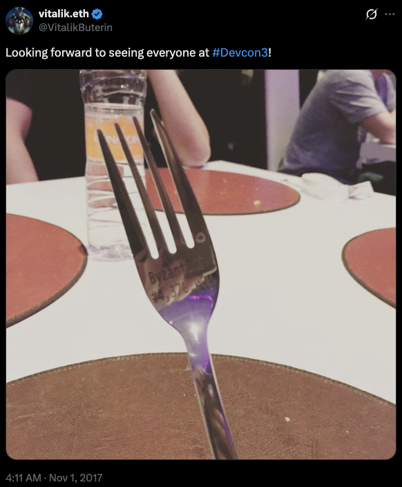 usbxHL's tweet photo. @0xprogrammable If Programmable is to succeed, the unique $FORK meme shared by Vitalik back in 2017 will be the main runner https://t.co/uiVoKbIVzx