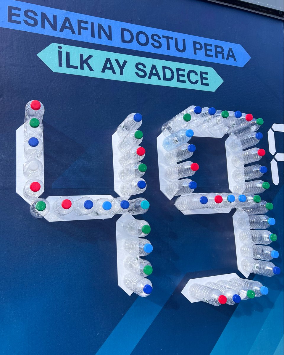 logoperacom's tweet photo. Pera ilk ay 49 liraydı, 49 pet şişe oldu! Tam 49 adet pet şişeyle yaptığımız billboard’larımız yayında, çekinmeden alabilirsiniz. 

Not: İsteyenlere DM’den konum atılır. https://t.co/RBUQlc81vG
