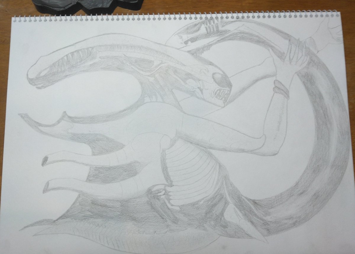xx121_79's tweet photo. 今単色の絵上手くなるように頑張ってて前載せたこの子達もそれの中の1つなんだけど最低でも1週間に1枚のペースで描いて行きたいね

クリーチャーだけじゃなくてボカロも描いていきたい！！ https://t.co/MNwhrz5t4c