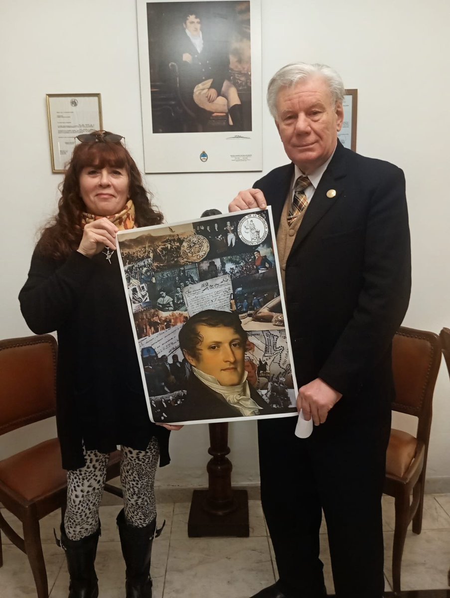 BelgranianaA's tweet photo. Por intermedio de la #DamaBelgraniana Prof. Gladys Graciela Tronchin uno de los #afiches #donados por el Señor #Académico de Número Prof Ernesto Martinchuk llegará a la #base #ManuelBelgrano de la #AntárticaArgentina . https://t.co/S3WAsYmtSk
