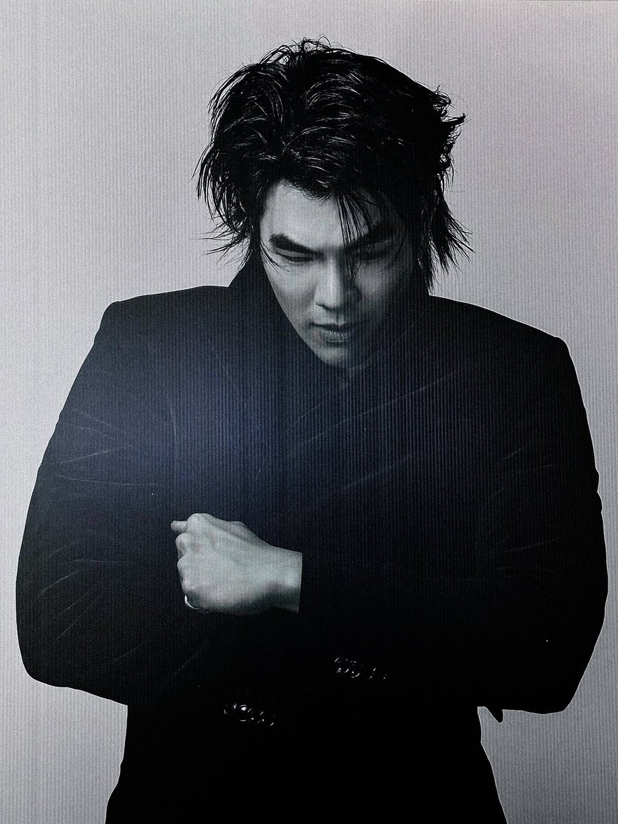callmetwilight_'s tweet photo. อยากปริ้นส์แปะฝาบ้าน อยากปริ้นส์ไปมุงหลังคา รูปที่มีทุกบ้าน ทรงพระเข้มขรึม https://t.co/GFbcKcOTTl