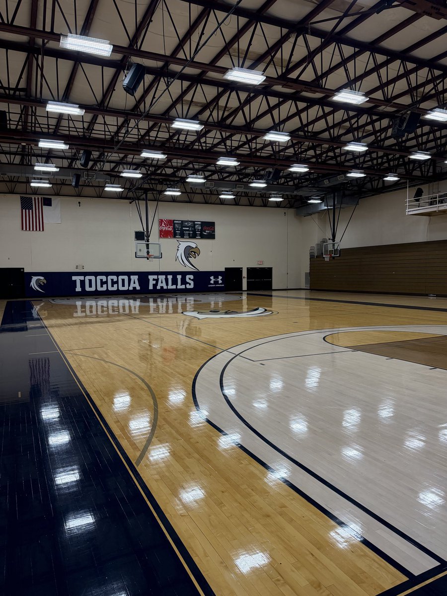 CoachDoss20's tweet photo. 🚨 THE PLACE TO BE 🚨 

@UTFMBB has some excited Recruiting Opportunities coming up. Stay tuned as we will announce it very soon! 

Why not Toccoa Falls? Let’s Work 🦅🔥 https://t.co/MbInRN8Uzw