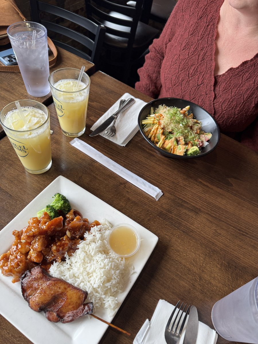 fitgoddesstay's tweet photo. Sister and I are out to lunch, cover it🫴🏻 https://t.co/0XFVefXNGf