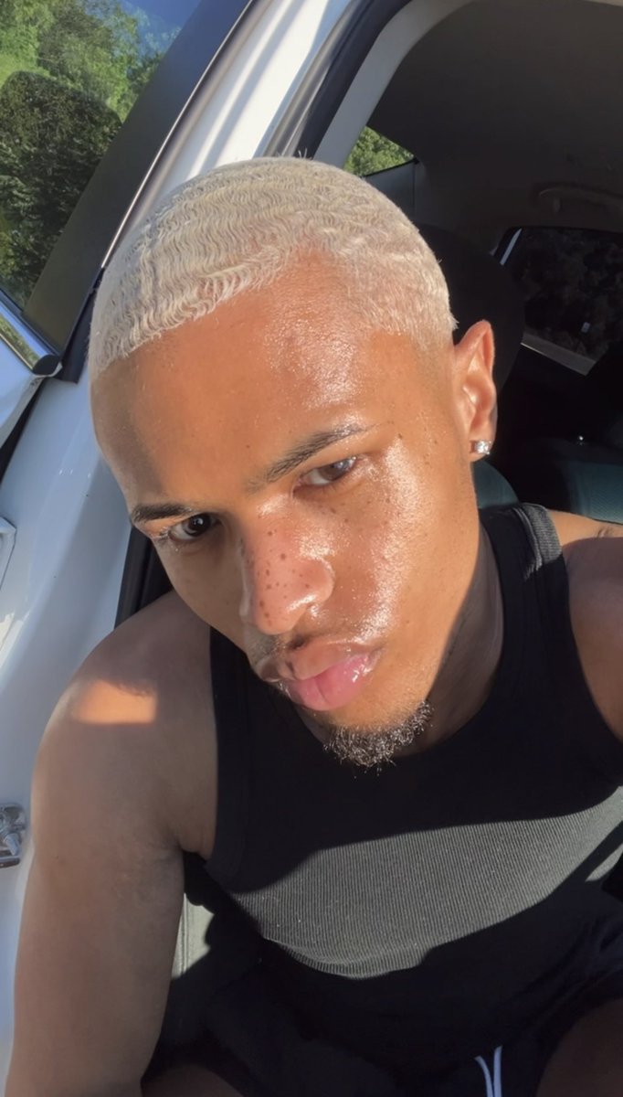 drewxclip's tweet photo. skinnn https://t.co/vkTMohFF3a