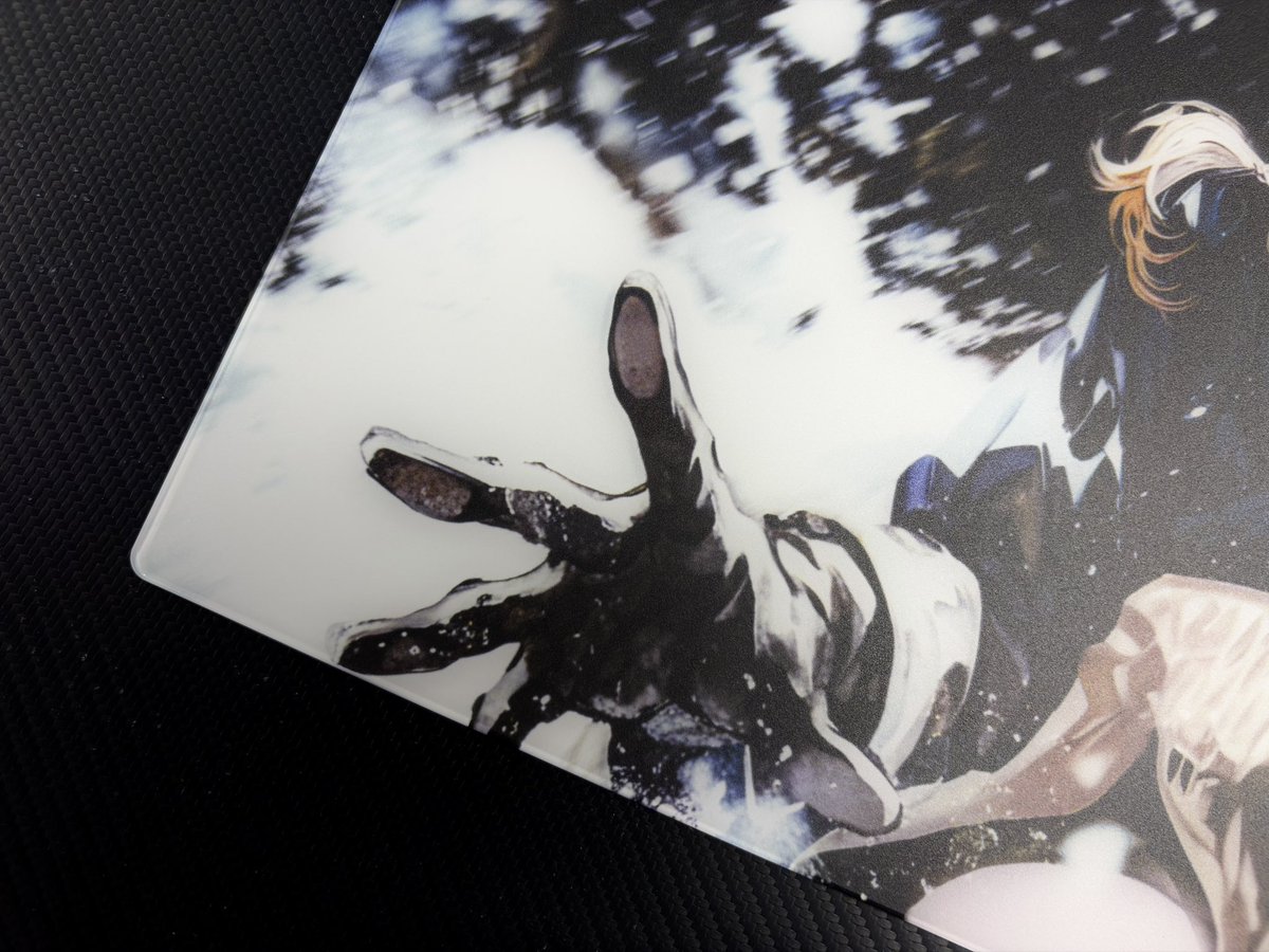 ZEZTZReview's tweet photo. Honest Review: 1stplayer Prism 1 Mousepad
This mousepad is from 1stplayer, a well-known Chinese brand. Personally, I feel like it hasn't been talked about much yet, but after trying it out, I can tell you it's genuinely a solid pad in the market.
Box and Extras
The box packaging looks pretty standard, nothing special. However, the included items inside are actually quite good. It comes with: 
- 1x Cleaning cloth
- 2x Adhesive removal wipes
- 60x Silent PTFE dots (with installation instructions)

Actual Usage Feel
Looking at the box, it’s labeled as a "Speed" pad, and from my actual experience, I completely agree that it’s a Balance pad leaning towards Speed.

- Texture: This is an uncoated glass pad. The surface features a large-grain rough texture, allowing you to clearly feel the tactile roughness.
- Control: Even though it leans towards Speed, it isn't so slippery that you lose control. It still offers good stopping power and makes the mouse very easy to control.
- Static Friction: When testing the initial force needed for micro-adjustments, it performs really well. It requires very little effort or force to get the mouse moving, offering a very balanced, middle-ground feel that is absolutely excellent for actual use.

Overall Build Quality
- The pattern on the pad is clear and visually appealing.
- The edges are finished very well and neatly. - The grip on the desk is solid and stable; it doesn't slide around easily.
- There's a 1stplayer Prism logo attached at the corner.

Conclusion
Overall, I personally like this pad a lot. It’s a highly capable glass mousepad for daily use and gaming. If you're looking for a pad with this specific kind of feel, you should definitely check it out.

#1stplayer #Prism1 #MousepadReview #glasspad #mousepad #Gaminggear #แผ่นรองเมาส์ #ZEZTZReview