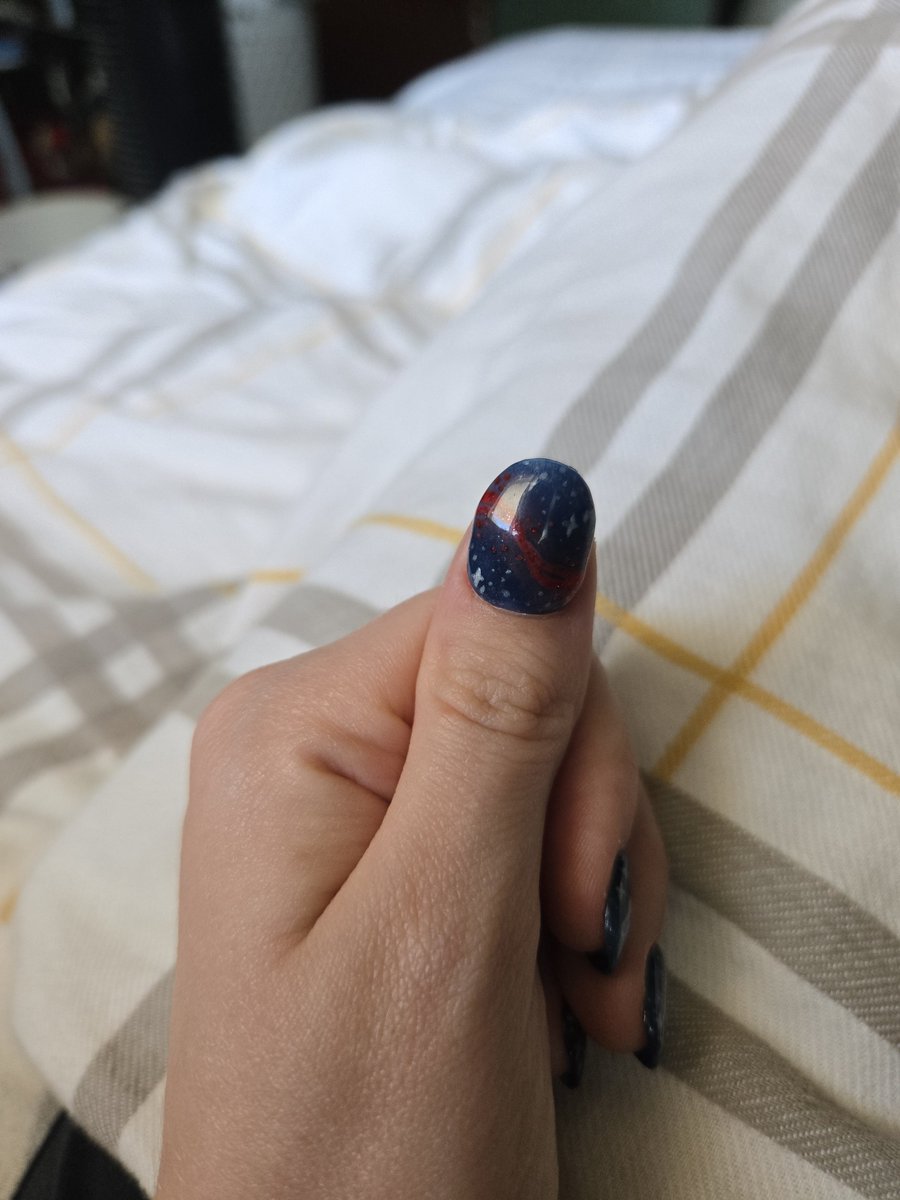 a0naran_'s tweet photo. I don't do nails, ever, I'm not the type, but this weekend made me want some so I made some :]
I hand painted them! (my good friend did the dna, angler fish, and wave)
PHM/Astro and of course Sebastian themed ^ ^ https://t.co/lxEblA4rKy