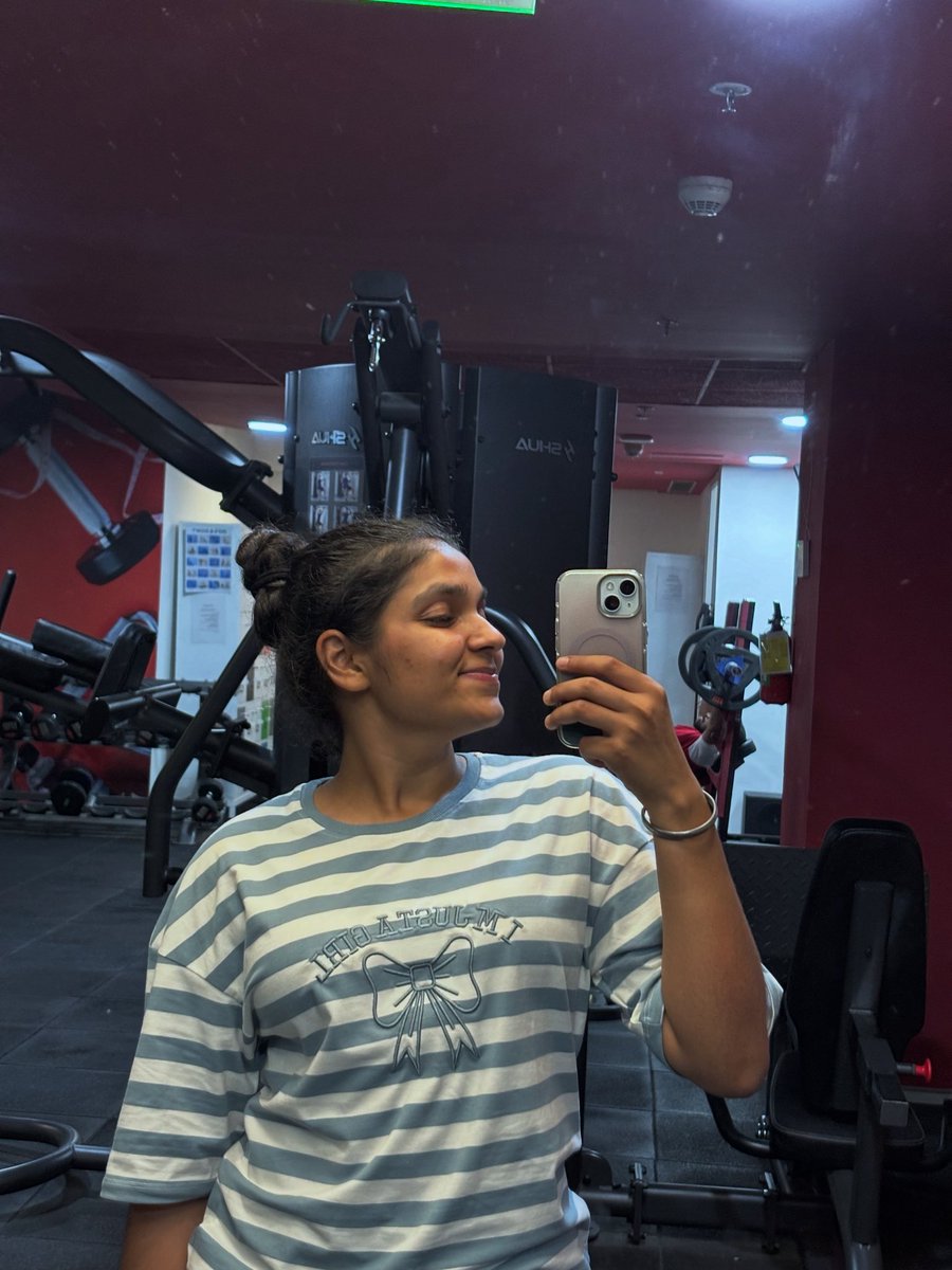 gurmankd's tweet photo. Day 189/500, shoulders, back to the office gym https://t.co/ZMCAaBupTM