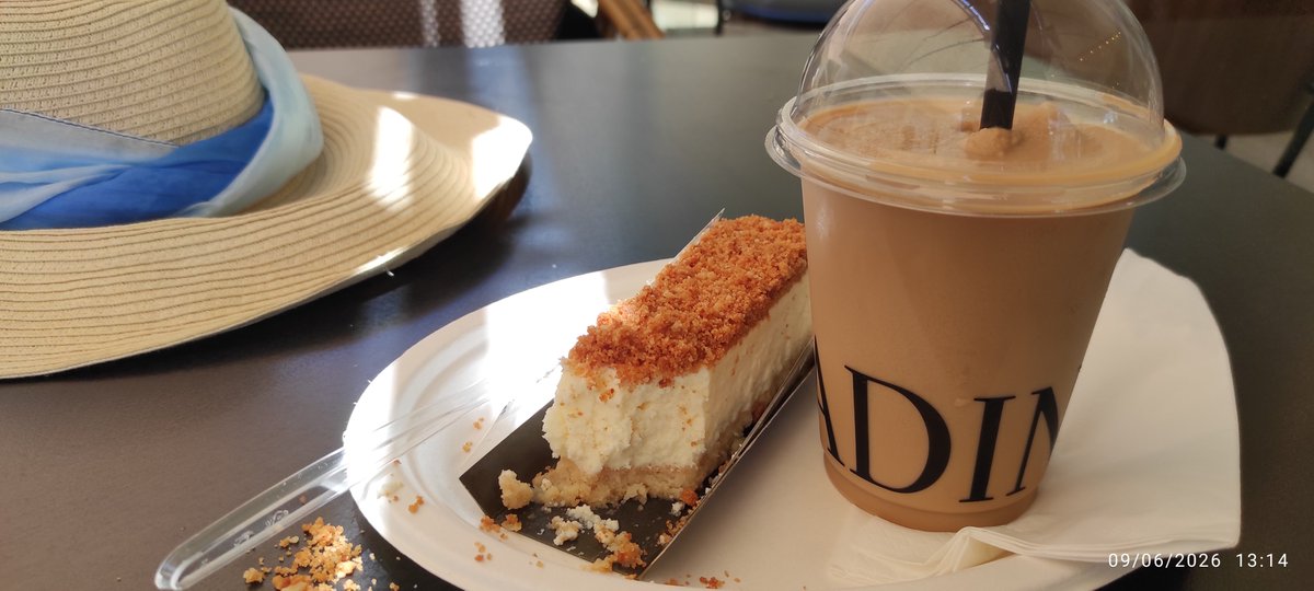 NataljaRing's tweet photo. @haivri I absolutely love the ugat gvina at Roladin plus some icy cold coffee 🥰 https://t.co/yERLRn684R