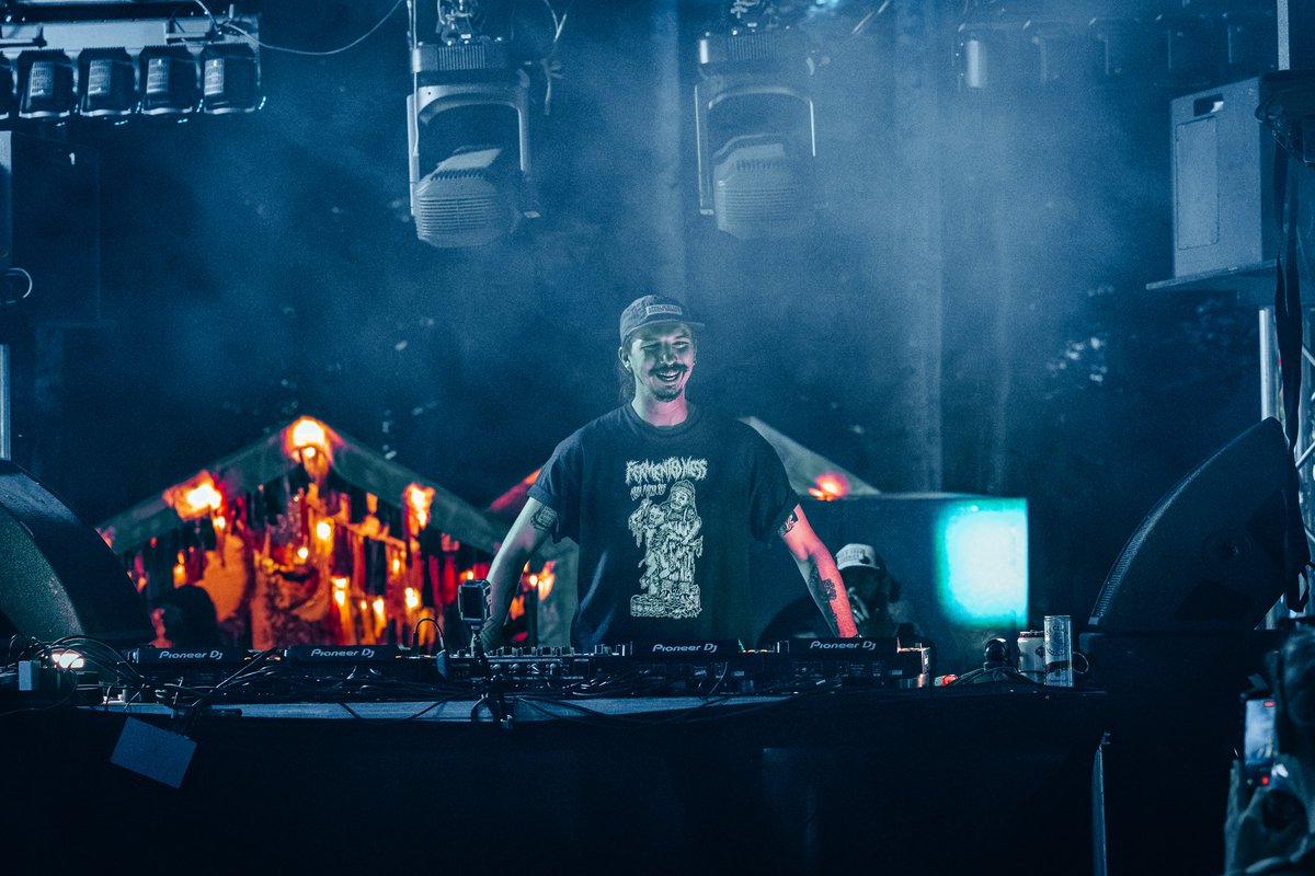 laviermusic's tweet photo. bïg dōōb

‘twas good — s/o folks who came through for my set

📸  dylan yurko https://t.co/qlIo374La3