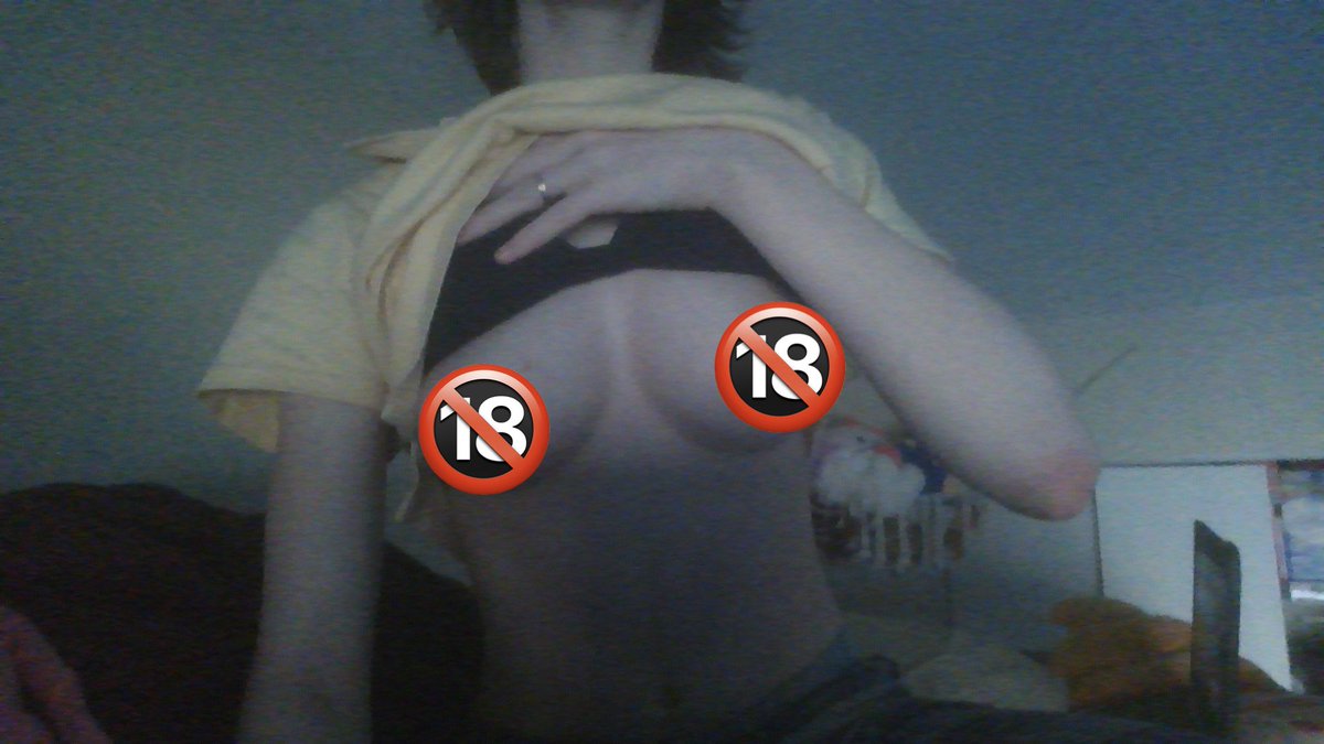 Janedoe17177's tweet photo. 30 likes and i remove the censor :3 https://t.co/mlOEX1FoPx
