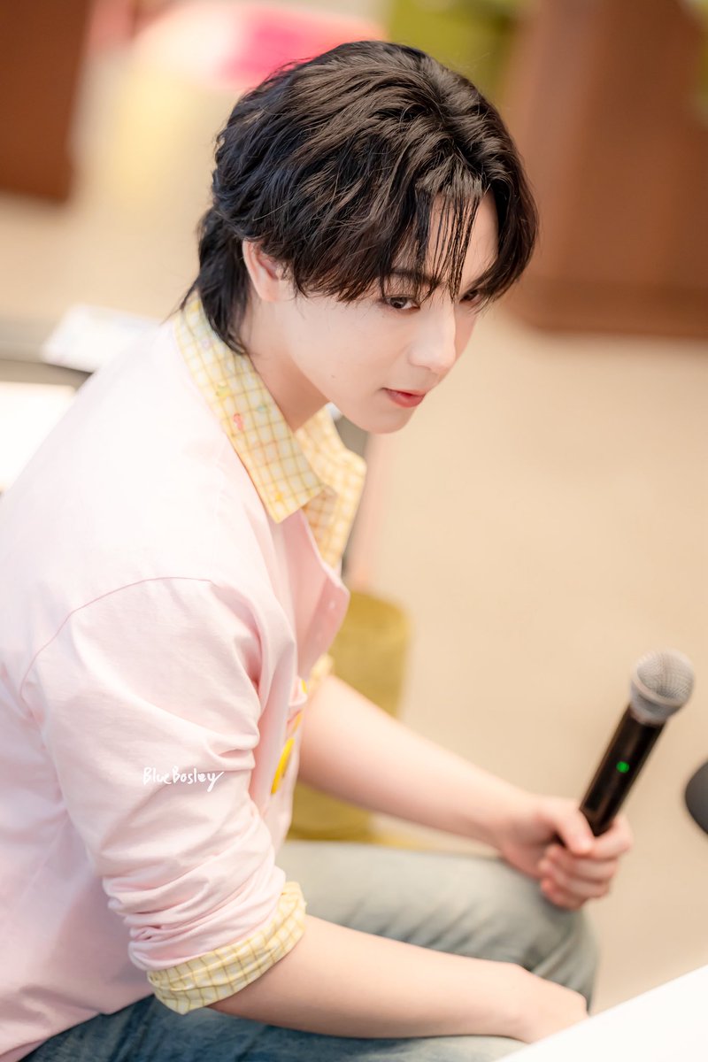 bluebosley's tweet photo. ตอนแรกก็มองว่าแสบ แต่จริงๆแล้วสวย เอ้อออออออ งง

#บาสเด็กอ้วนที่แท้จริง #bbasjtr https://t.co/QM7NAWjzfs