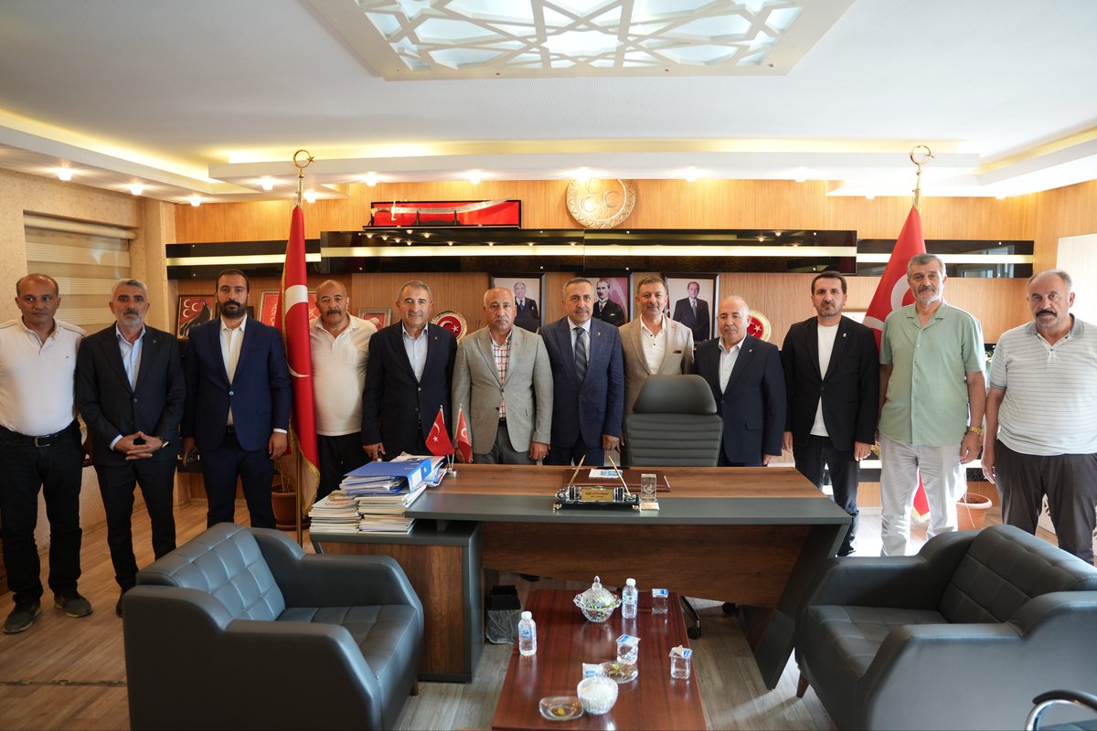AK_PartiVan's tweet photo. İl Başkanımız Sayın Abdulahat Arvas ve il yönetimimiz, MHP Van İl Başkanı Sayın Salih Güngöralp’i ziyaret etti.

Nazik ev sahipliği dolayısıyla teşekkür ediyor, çalışmalarında başarılar diliyoruz.
@akparti
@abuyukgumus 
@MustafaAlkayis 
@Recep_ayd25 https://t.co/5cvWkfyOOi