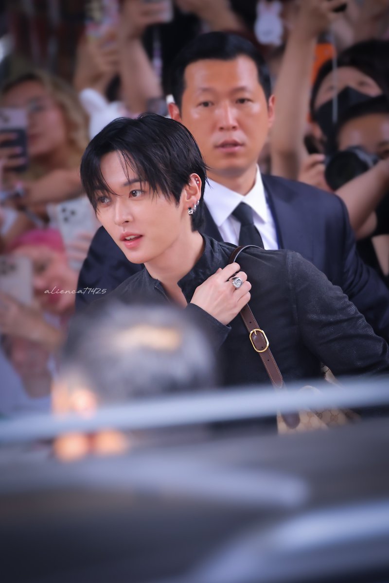 AlienCat1425's tweet photo. 260730

#리노 #Leeknow
#스트레이키즈 #StrayKids
#LEEKNOWxGUCCI https://t.co/f3efosKkfq