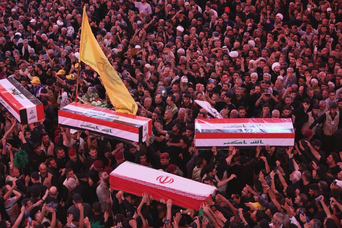 ahmadslmanx's tweet photo. تشييع الشهداء العراقيين و الإيرانيين في كربلاء المقدسة بعد العدوان من العدو الكيان السعودي https://t.co/eeMxVyU6S8