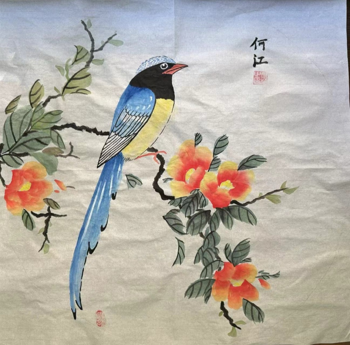 doublemi_ai's tweet photo. A red-billed blue magpie, tail longer than the bird itself, perched over orange blossoms.
Some days my mom paints quiet. This is not one of those days.

#ChineseArt #InkPainting https://t.co/TlKFNMYMYF