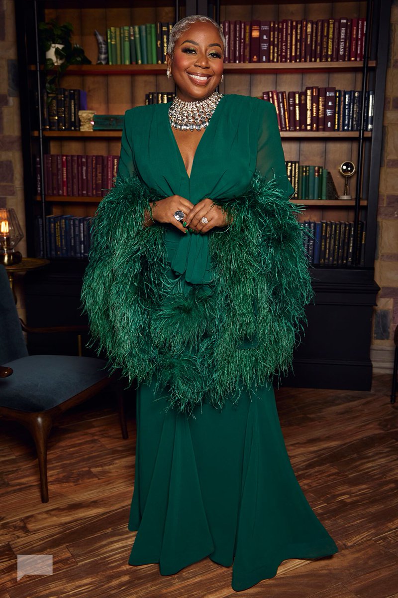 OMFGRealityTV's tweet photo. Pink &amp; Shamea's season 17 reunion look! (3/3) #RHOA https://t.co/nyimTz5xZ4