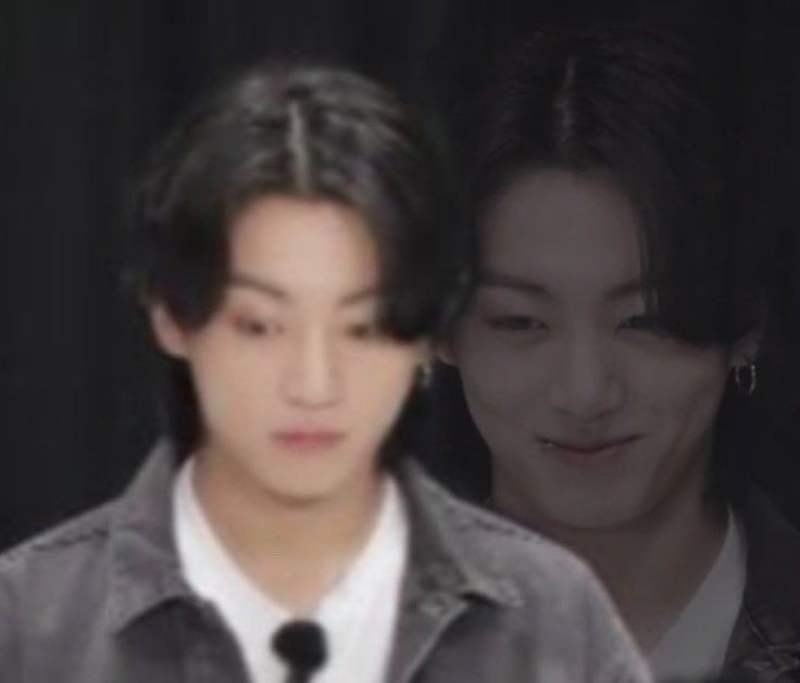 x_ykim's tweet photo. When you stumble an ongoing fic and the comment is like, "this is so sweettttt" and you can only smile cause you are the one who write it and know how is it going,,,, https://t.co/oET9l1OlDZ