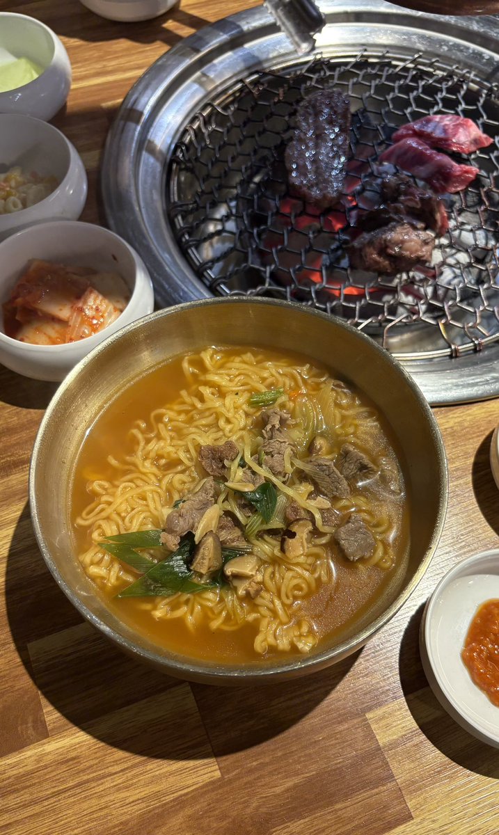 Severruus's tweet photo. Kbbq https://t.co/r5CXbrGGoW