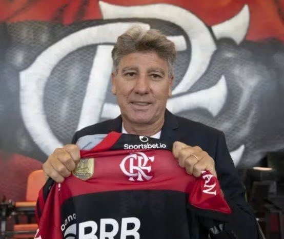 mengo_zueiro's tweet photo. So um homem pode salvar o ano https://t.co/vlPzhcvHld