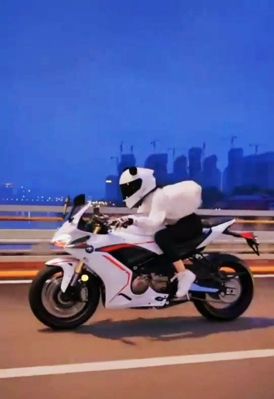 Tashxbt's tweet photo. $INJ and we both have something common 

we both like speed https://t.co/IOGETv9huj