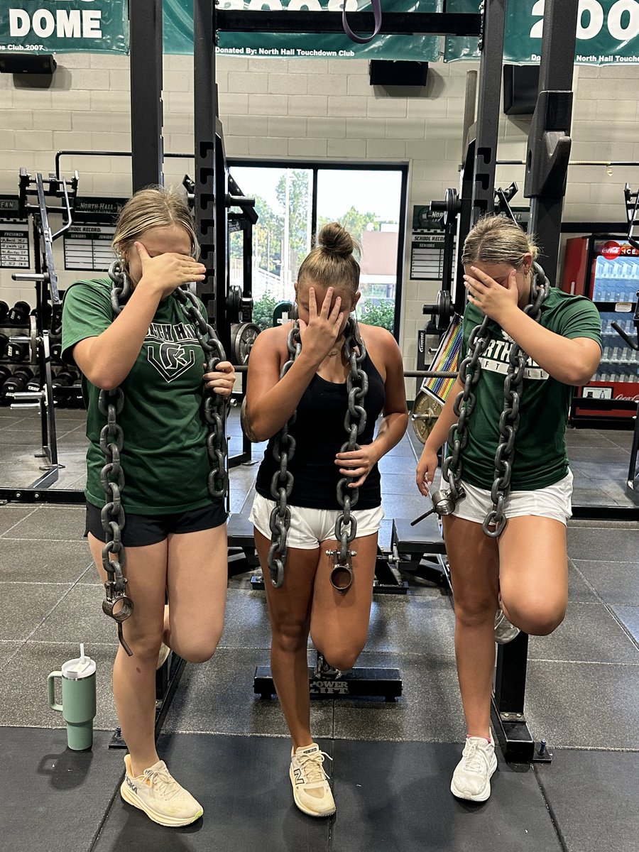 nhtsoftball's tweet photo. Nobody sees the early mornings.
Nobody hears the alarm.
But everyone will see the results.

Keep stacking days. 💚🥎
#NorthHallSoftball #TheWorkShows #MorningWorkout #TrojanStrong https://t.co/3yamXSoiKo