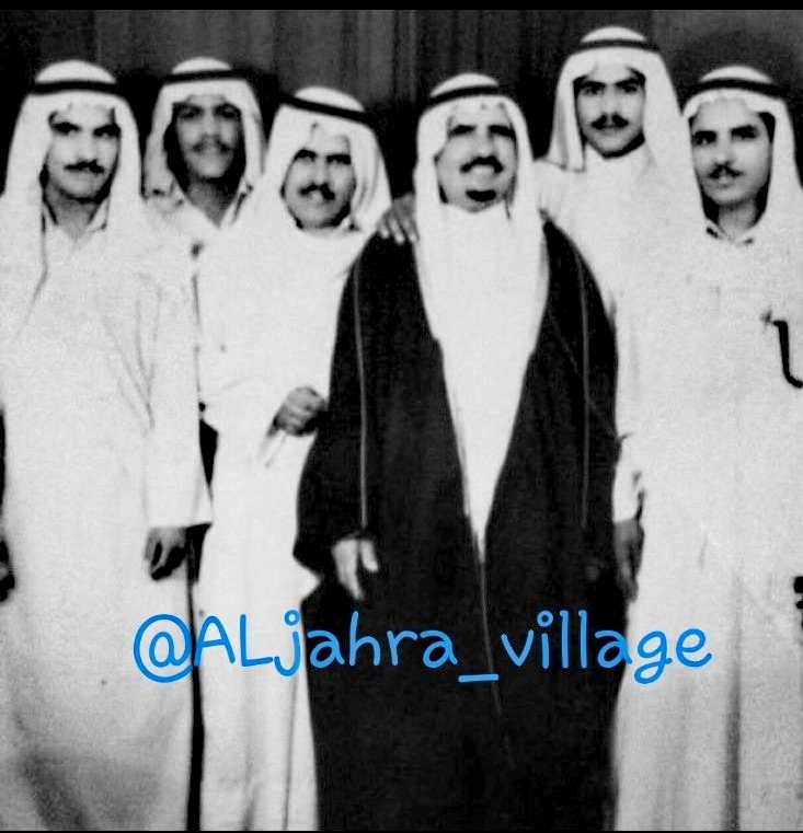 ALjahra_village's tweet photo. #شخصيات_جهراوية 
التقطت الصورة سنة ١٩٧٣م
 وتجمع من اليمين :
*محمد العويد
*مطلق العويد 
*عويد الكويتي العنزي 
*ظاهر العويد 
*عوض العويد 
*حمدان العويد 
- يرحم الله من توفّى منهم
ويبارك بعمر الباقين - 
#الجهراء
#الكويت 🇰🇼 https://t.co/sQHs7B4Vvy