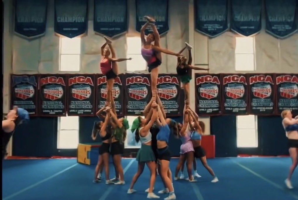 c0mbat_queens's tweet photo. oh their hungry
 #c4overeverything https://t.co/eNdvnth3KJ