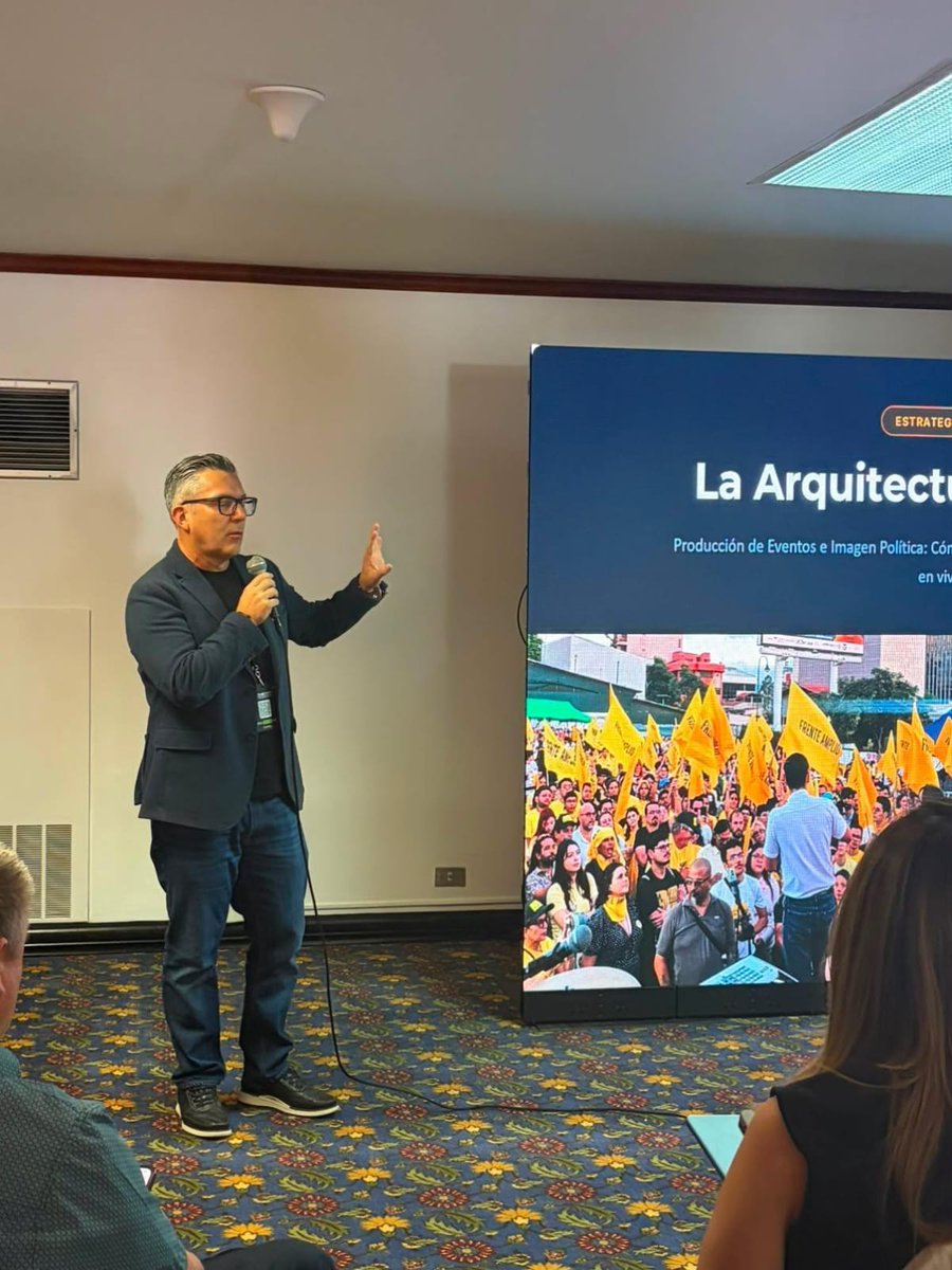 RCarrerArt's tweet photo. 🗣️ "Entender que siempre hay una o varias personas que construyen la estrategia, que debe estar ligada a la arquitectura del mensaje." 🎯

Alex Cuadra – Costa Rica

#CongresoCR 🇨🇷

@CumbreCP @CumbreOnline https://t.co/cMBPqhL6sJ