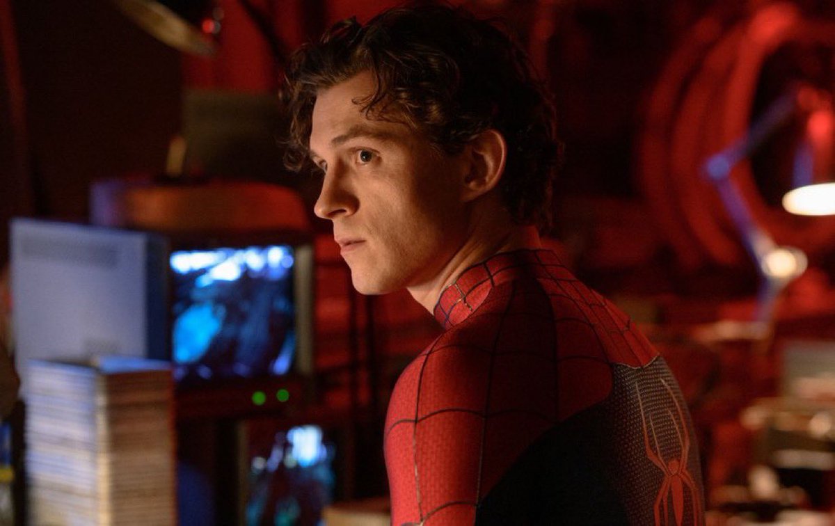 SammyJReacts's tweet photo. Brand New Day felt like reading a 12 issue mini-series that pulls from some of my favorite writers (Conway, David, JMS etc.), 90s animated series, Spectacular Spider-Man series, insomniac action, Webb’s aesthetic and Raimi’s sincerity.

Perfectly imperfect like Peter Parker is https://t.co/DdxTqN99a0