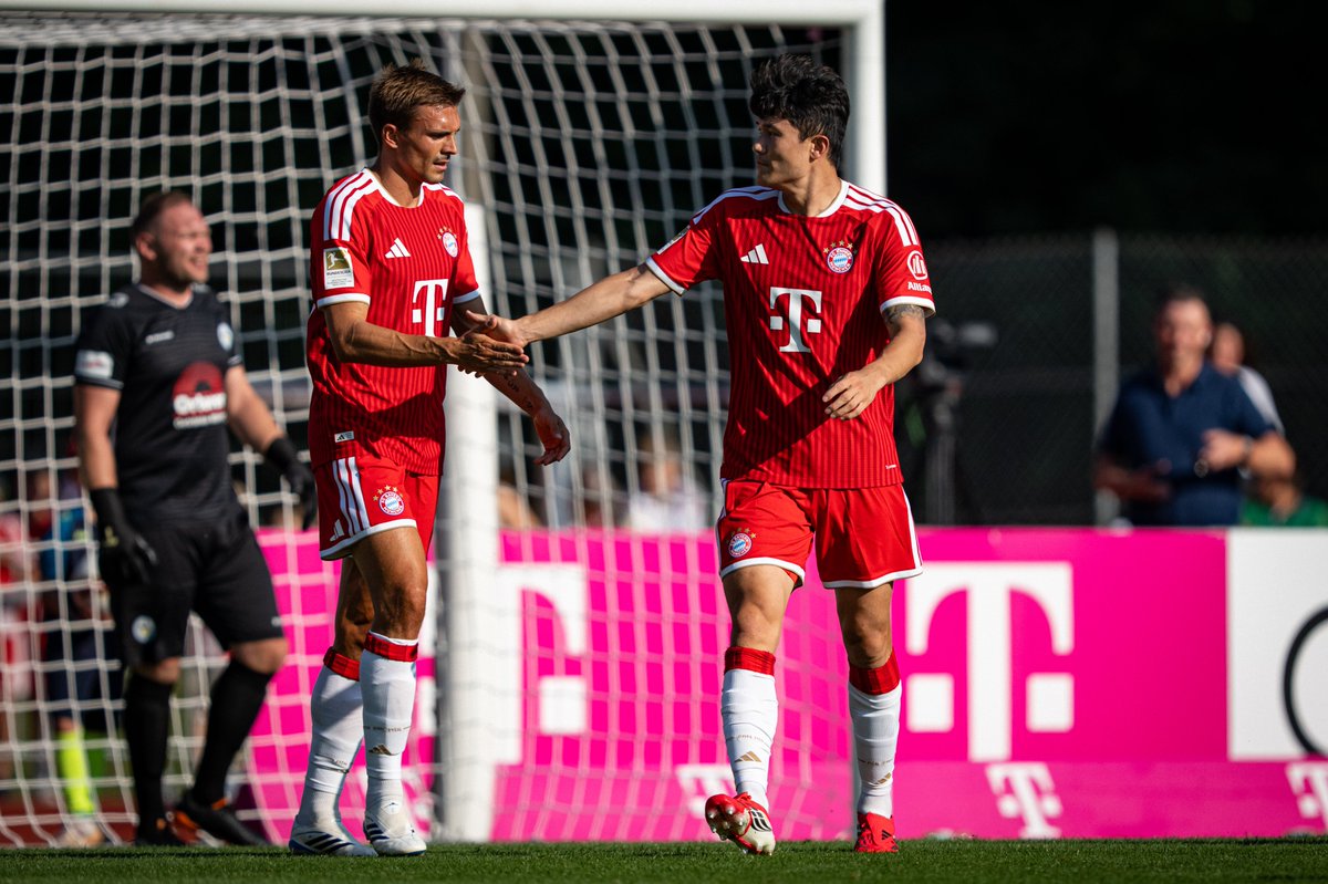 FCBayern's tweet photo. Guter Start in den Test!

⛰ 30' | #FCRFCB | 0-4 🔴⚪ https://t.co/U5ww8AnFNt